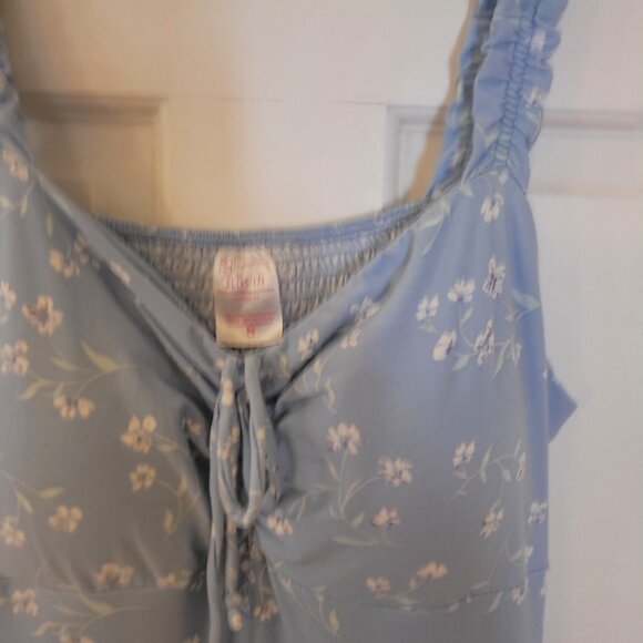 Summer dress - Picture 3 of 6